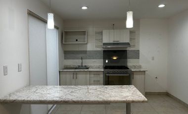 Casa en Renta en Bosques del Paraiso al norte de la ciudad