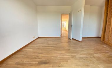 Departamento en  alquiler de 2 ambientes con cochera