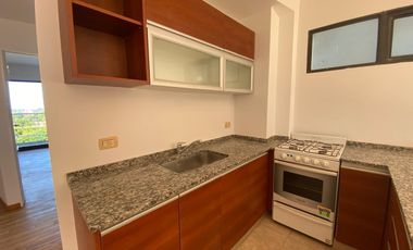 Departamento en  alquiler de 2 ambientes con cochera