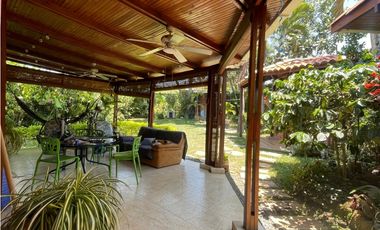 CASA CAMPESTRE EN UNIDAD DE CALI