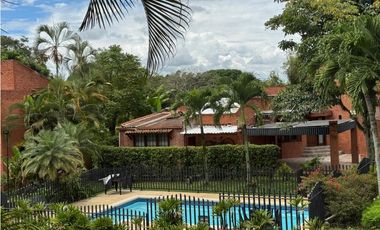 CASA CAMPESTRE EN UNIDAD DE CALI