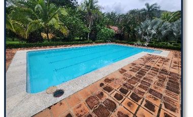 Finca en venta en ¨Parcelación, Santafe de Antioquia.