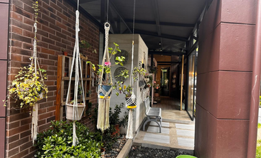 CASA EN ARRIENDO SECTOR ALTOS DEL ESCOBERO - ENVIGADO