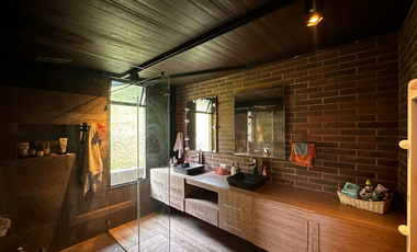 CASA EN ARRIENDO SECTOR ALTOS DEL ESCOBERO - ENVIGADO