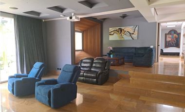 ESPECTACULAR CASA EN LOS BALSOS