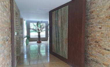 ESPECTACULAR CASA EN LOS BALSOS