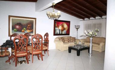 Casa de oportunidad en barrio Jardín 005