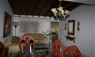 Casa de oportunidad en barrio Jardín 005