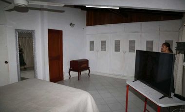 Casa de oportunidad en barrio Jardín 005