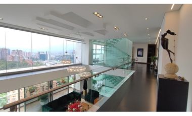 Penthouse Milla de Oro El Poblado 737 m² terraza y jacuzzi