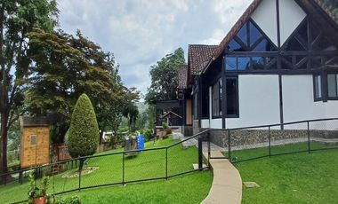 Vendo casa finca de lujo en Dapa, vive cerca a Cali, vista panoramica al valle