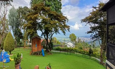 Vendo casa finca de lujo en Dapa, vive cerca a Cali, vista panoramica al valle