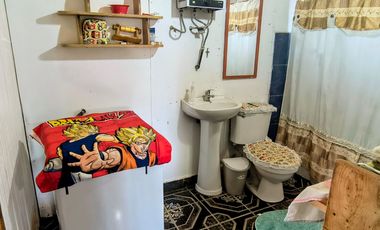 casa con cabaña y buen terreno en Parral