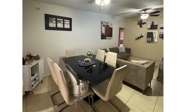 SE VENDE CASA EN ARBOLEDAS LOS OLIVOS CON 4 HABITACIONES Y TERRAZA MY