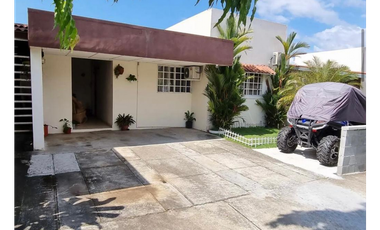 SE VENDE CASA EN ARBOLEDAS LOS OLIVOS CON 4 HABITACIONES Y TERRAZA MY