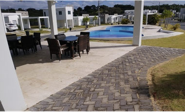 SE VENDE CASA EN THE VILLAGE BEACH RESIDENCES SAN CARLOS CON TERRAZA