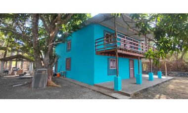 VENDO CASA FRENTE AL MAR 960MTS