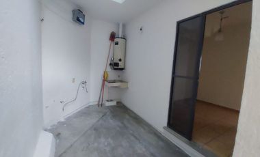 Casa en Fraccionamiento en Burgos Temixco - LLR-177-Fr