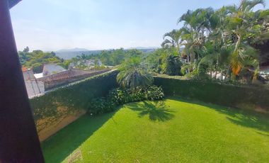 Casa en Fraccionamiento en Burgos Temixco - LLR-177-Fr