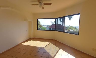 Casa en Fraccionamiento en Burgos Temixco - LLR-177-Fr