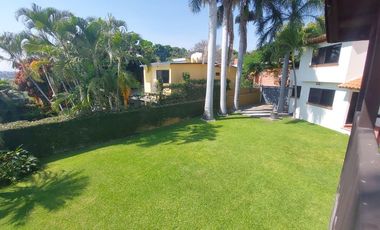 Casa en Fraccionamiento en Burgos Temixco - LLR-177-Fr