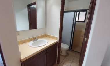 Casa en Fraccionamiento en Burgos Temixco - LLR-177-Fr