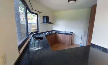 Casa en Fraccionamiento en Burgos Temixco - LLR-177-Fr