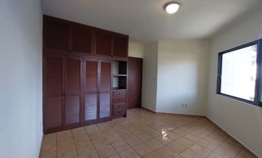 Casa en Fraccionamiento en Burgos Temixco - LLR-177-Fr