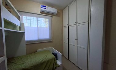 CASA B° HUAZIUL. 3 HABITACIONES.3 BAÑOS. RIVADAVIA