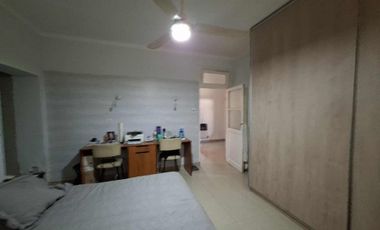 CASA B° HUAZIUL. 3 HABITACIONES.3 BAÑOS. RIVADAVIA