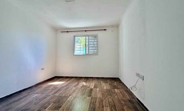 CASA + 2 LOCALES EN ESQUINA EN FUNES – OPORTUNIDAD