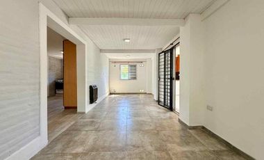 CASA + 2 LOCALES EN ESQUINA EN FUNES – OPORTUNIDAD