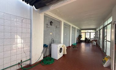 CASA EN VENTA 4 AMB C/GARAGE - MORON