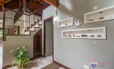 Casa en Venta Pinamar de 6 Ambientes