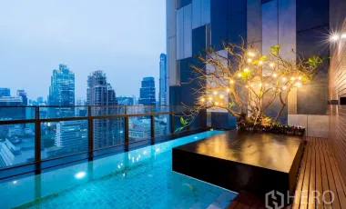 For sale 3 Bedroom Condominium in The Met in Thung Maha Mek, Sathon, Bangkok BTS Chong Nonsi