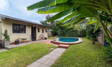 CASA 6 AMBIENTES VENTA LOMAS DE ZAMORA PILETA