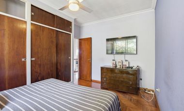 CASA 6 AMBIENTES VENTA LOMAS DE ZAMORA PILETA