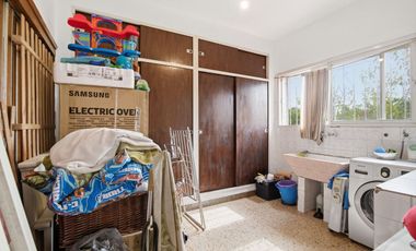 CASA 6 AMBIENTES VENTA LOMAS DE ZAMORA PILETA
