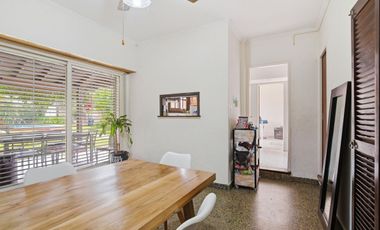CASA 6 AMBIENTES VENTA LOMAS DE ZAMORA PILETA