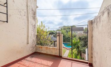 CASA 6 AMBIENTES VENTA LOMAS DE ZAMORA PILETA