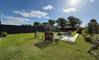 VENTA CASA 2 DORMITORIOS CON PILETA
