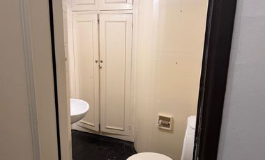 Local en Alquiler en Recoleta: 7.90 mts de Frente, 123 m² Totales, Excelente Ubicación