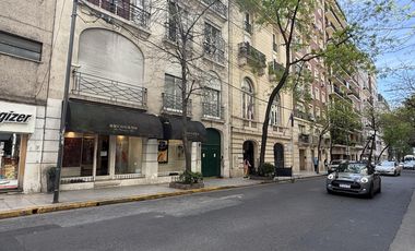 Local en Alquiler en Recoleta: 7.90 mts de Frente, 123 m² Totales, Excelente Ubicación
