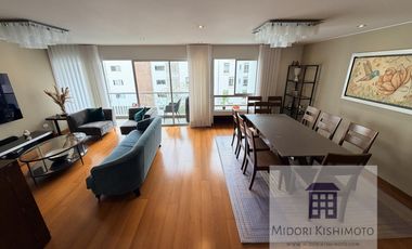 Moderno Flat con vista a Parque Interno