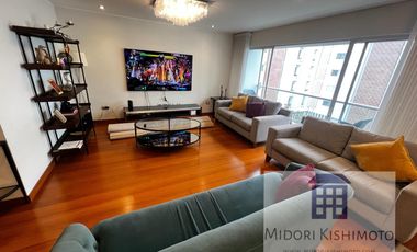 Moderno Flat con vista a Parque Interno