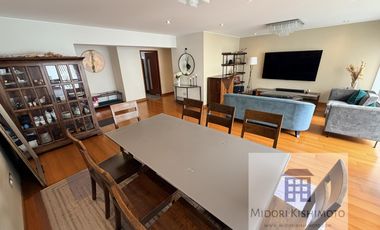 Moderno Flat con vista a Parque Interno