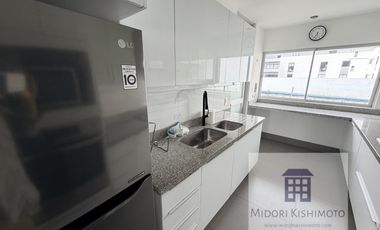 Moderno Flat con vista a Parque Interno
