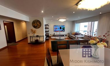 Moderno Flat con vista a Parque Interno