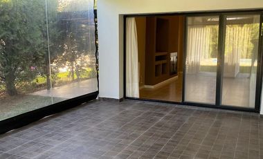Casa en venta con renta - Barrio La Horqueta de Echeverría, Canning