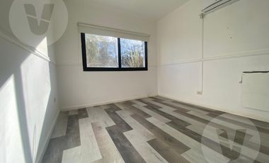 Casa en venta con renta - Barrio La Horqueta de Echeverría, Canning